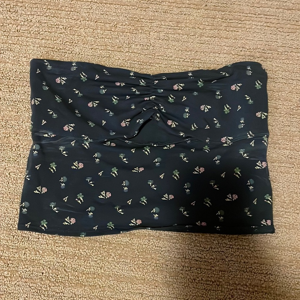 Urban Outfitters tube crop top navy blue, size small